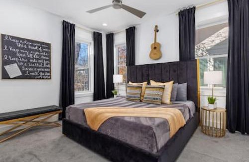 Hillsboro Village House | In the Heart of 12 South and Belmont 5 Beds 3 Bedrooms and 3 Full Bathrooms