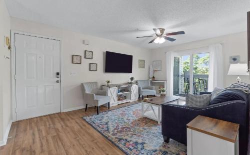Indian Bayou Apartment | In The Heart of Destin ! Close To Beach and Restaurants! Dancing Cloud 260