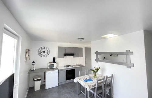 La Flotte House | In the heart of La Flotte - House 4 people - Private patio - Private parking