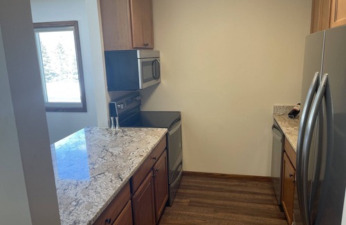 Plymouth House | In the heart of Maple Grove!