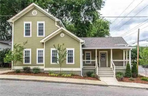 Hope Gardens House | In the Heart of Nashville