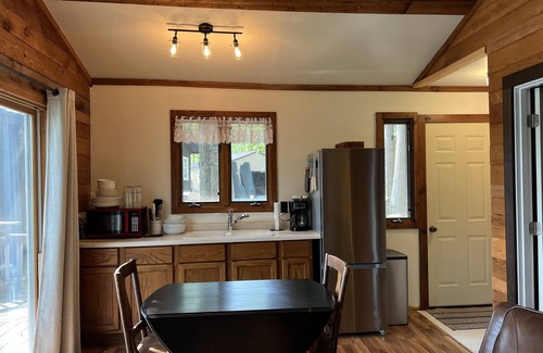 Holcombe Cabin | In the heart of nature! Romantic getaway!