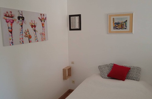Les Baumettes House | In the heart of Parc des Calanques. Air-conditioned accommodation with terrace.