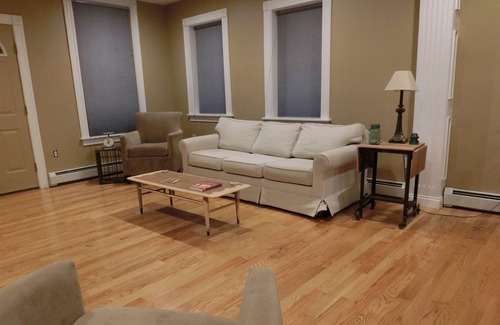 Andover House | In the heart of Phillips Academy and downtown Andover