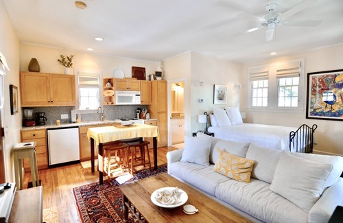 Rosemary Beach Apartment | In the Heart of Rosemary Beach - Beach, Pool, & Shops Steps Away