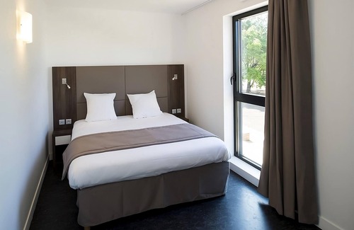 Dijon Hotel | In The Heart of The University Campus of Bourgogne! with Private Kitchenette