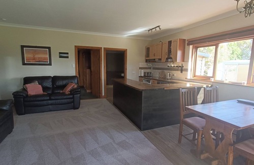 Grovetown House | In the Heart of the Vines