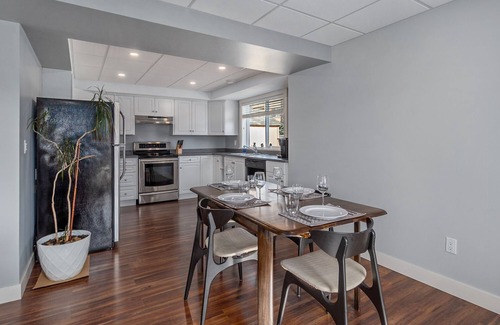 Central Okanagan House | In the heart of wine country and minutes from the beach