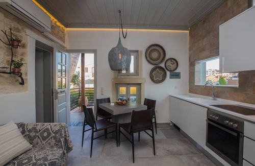 Old Town Rethymnon House | In the old historical town of Rethymno,Daphne Luxury Home with a private pool