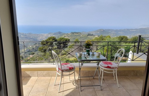 Soldano Apartment | In the peace of nature La Casa del Sole offers you beautiful views and privacy!