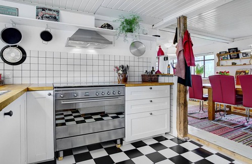 Tureby House | In the small station town of Tureby lies this cozy thatched house.
