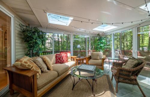 Fennville House | In the Trees- Relaxing getaway with hot tub! 400ft to private Lake Access!