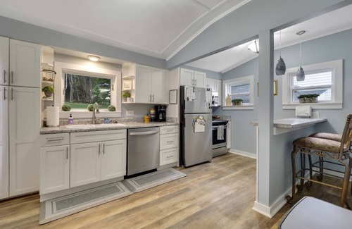 Petoskey House | In-town home 5-10 minute walk to: shopping/food/waterfront. See our reviews.
