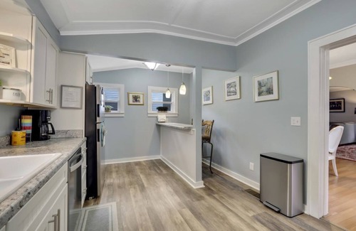 Petoskey House | In-town home 5-10 minute walk to: shopping/food/waterfront. See our reviews.
