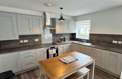Bonhill Apartment | Inchtavannach Apartment
