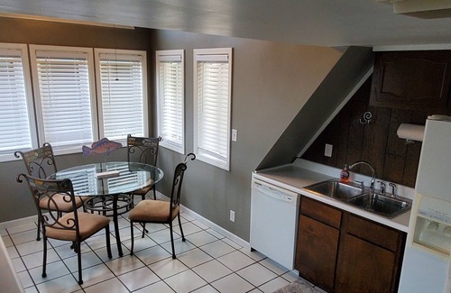 Cadiz House | Includes weekday pontoon! Near LBL, lots of deck space. 3 bed/2 bath