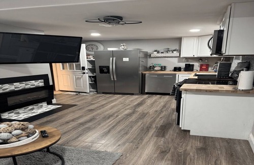 Catonsville Apartment | Incredible 1-bdr 1-bath apartment in Baltimore County with all new appliances