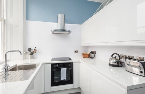 Old Town Apartment | Incredible 1 bedroom + sofabed on the famous Royal Mile 200 metres from Edinburgh Castle