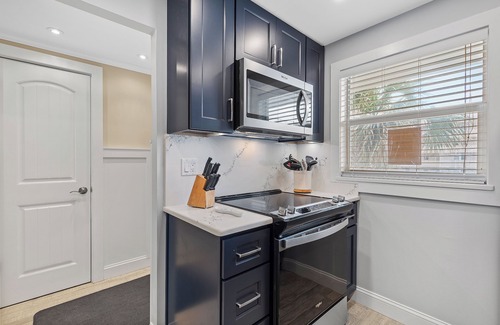New Smyrna Beach Condo | ☀️Incredible Beach Views-Pool-Sea Coast Gardens III 209☀️