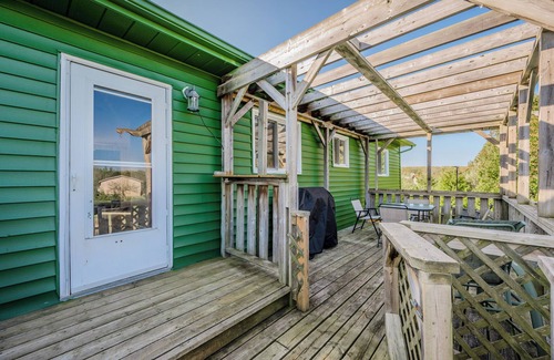 Tobermory House | Incredible Budget Friendly with AC in Tobermory