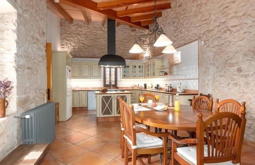 Santanyi Cottage | Incredible finca with huge garden and pool for up to 8 persons in Santanyi