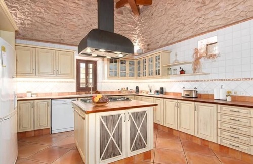 Santanyi Cottage | Incredible finca with huge garden and pool for up to 8 persons in Santanyi