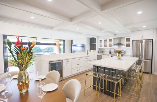 Kaanapali Condo | Incredible Fully Renovated -Top Floor Villa - D303