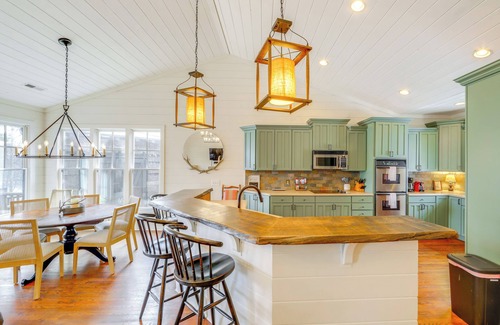 Cashiers House | Incredible Lake Glenville Views: Cashiers Home