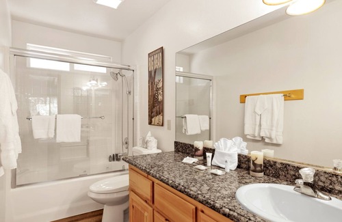 Summit Estates Cabin | Incredible Modern Immaculate Resort Log Cabin Retreat