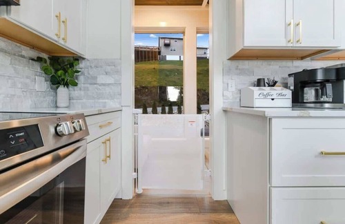 Chalet Village North Cabin | Incredible Mountain Views | Chalet Village | Games