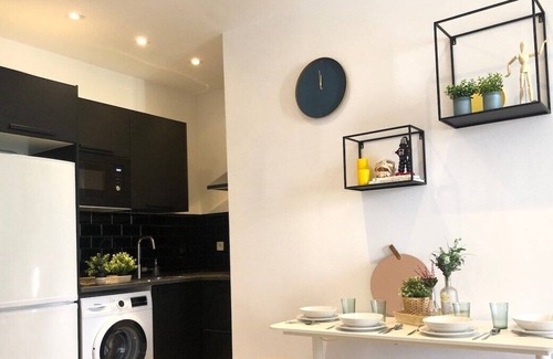 Palos de la Frontera Apartment | Incredible triple apartment in Atocha, 3A