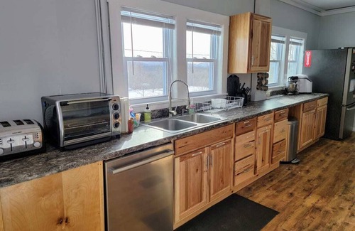 Jefferson House | Incredible White Mountains 7 Bedroom 7 Bath Historical Home!