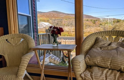 Jefferson House | Incredible White Mountains 7 Bedroom 7 Bath Historical Home!