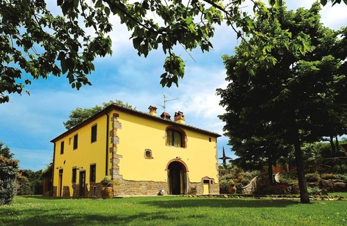 Terranuova Bracciolini House | Independent villa in the heart of Tuscany, sleeps 14, 6 bedrooms, 5 bathrooms