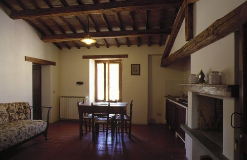 Cagli Other | Independent apartment in a farmhouse of a winery