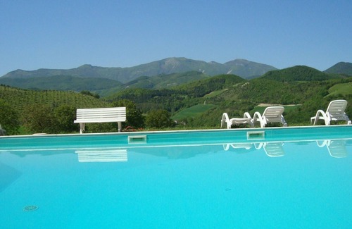 Cagli Other | Independent apartment in a farmhouse of a winery