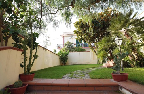 Bocale House | Independent apartment with garden