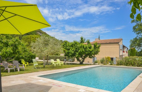 Venasque Bed & Breakfast | Independent bed and breakfast in the heart of the beautiful village of Venasque