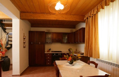 Piancastagnaio Villa | Independent farmhouse with pool ideal for groups