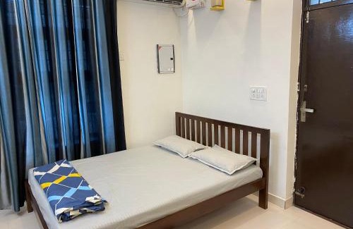 Gurugram Apartment | Independent studio apartment on Golf Course Road