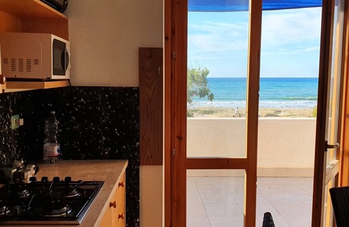 Alcamo Marina House | Independent with terraces by the sea, on the golden beach