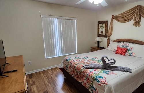 Indian Point House | INDIAN POINT (4521OB) - 3BR 2BA Pool Villa private Games Room, fenced backyard