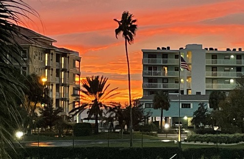 Indian Shores Condo | Indian Shores Condo-Beach Access-2 Bds. & 2 BathsnBayshore Yacht and Tennis Club
