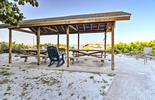 Indian Shores House | Indian Shores Cottage with Cabana - Steps to Beach!