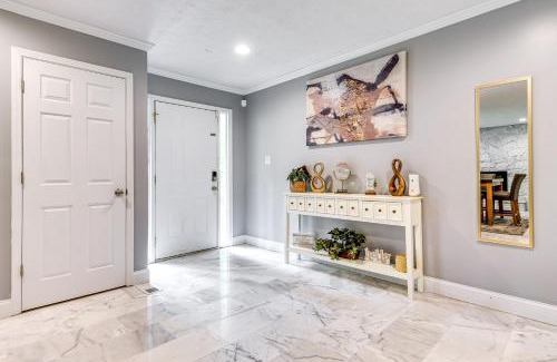 Wayne House | Indianapolis Vacation Rental about 8 Mi to Downtown!