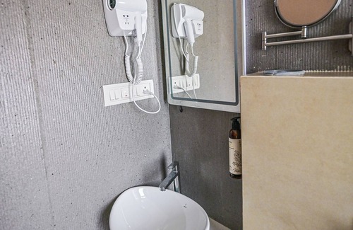 Pune Hotel | Indie Stays Kharadi-Pune