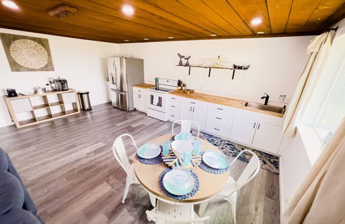 Smith River Cottage | Indoor heated pool ocean views. Fishing short walk away. Pet Friendly!