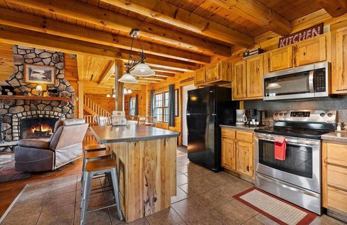 Logan Cabin | Indoor Pool Pond Hot Tub Sleeps 18