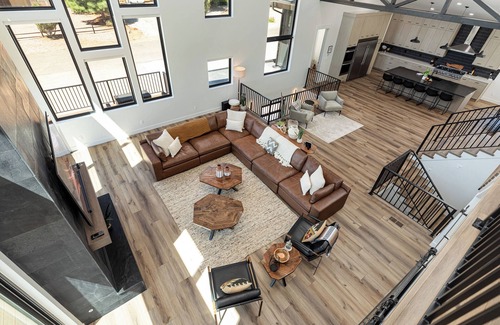 Kanab House | Indoor Sports Court, Pool, Hot tub, Sleeps 30+, Amazing Views!