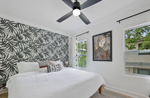 Victoria Park House | Indulge in Luxury Fit for a Queen: The Cersei Lannister Suite at KarINN Unit 6